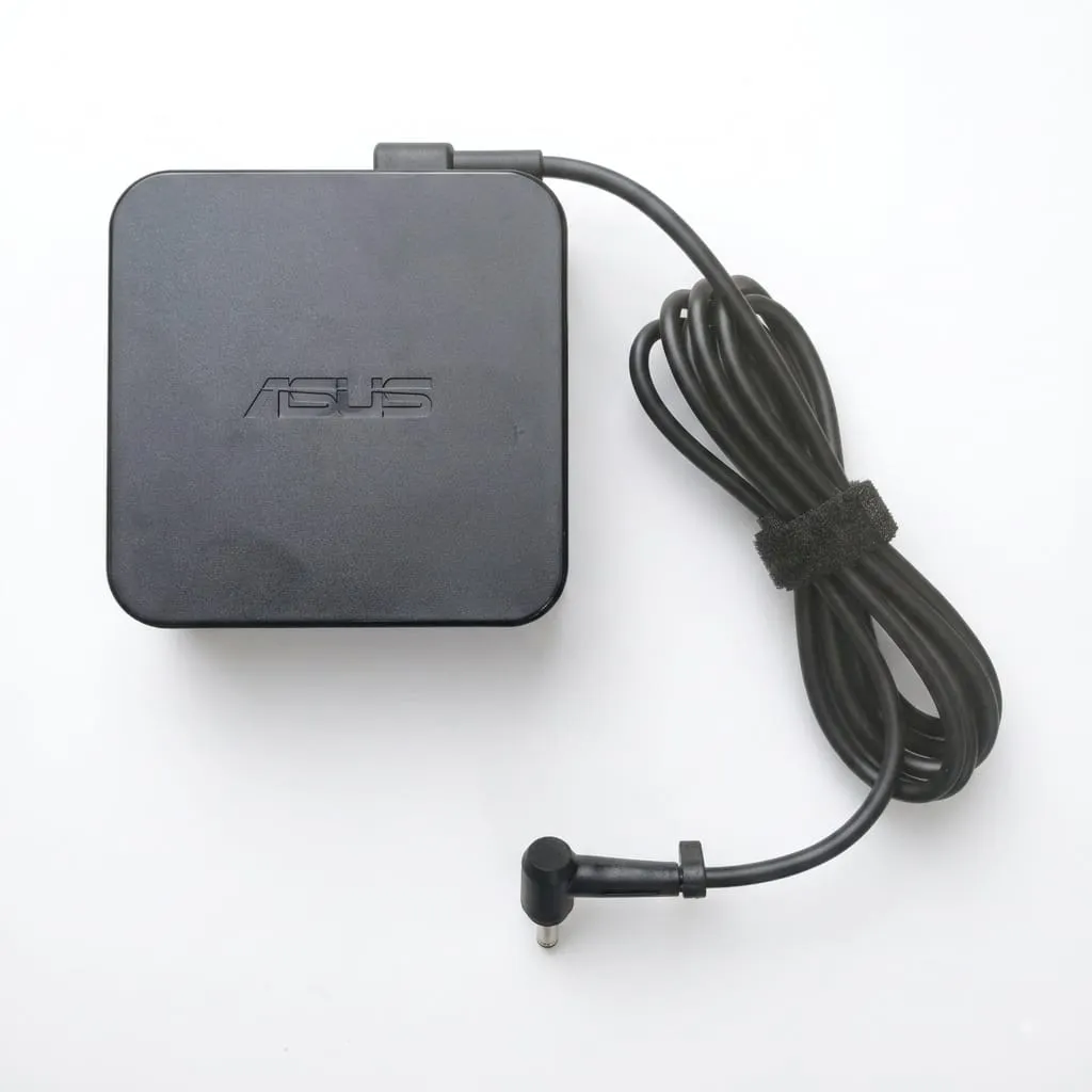 ASUS 65W AC/DC laptop power adapter